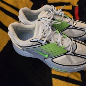 Nike White and Green Sneakers